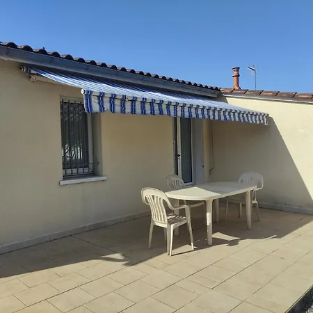 Location De Vacances *